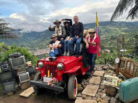 Ciudad Bolívar a Jardín, en Antioquia #royalenfieldcolombia