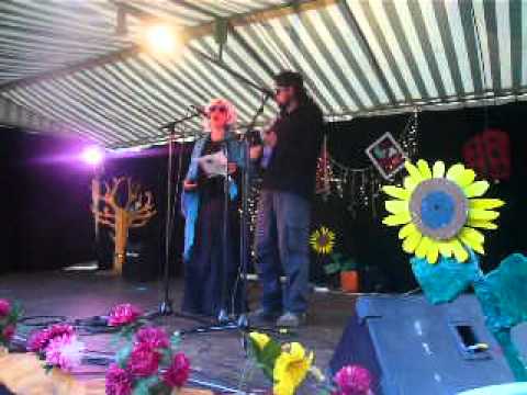 Silvia e Lorenzo, la Bambola