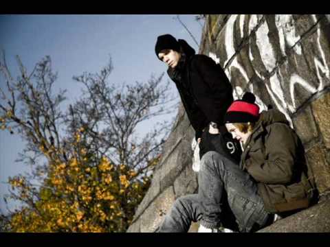 Klingan & Johan - Vi Ses Nog Snart ft Tina Grundin