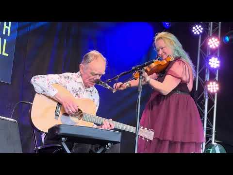 Martin and Eliza Carthy, The Young Servant Man, Sidmouth Folk Festival, 05/08/2025