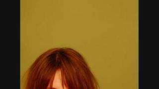 Olivia Broadfield - Holding Onto You