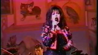 MARIE OSMOND SANTA CLAUS IS  COMING TO  TOWN