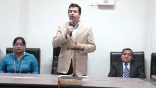 preview picture of video 'JURAMENTA DIRECTOR REGIONAL DE EDUCACIÓN DE ICA 2014. DR. RUBEN VELASQUEZ SERNA'