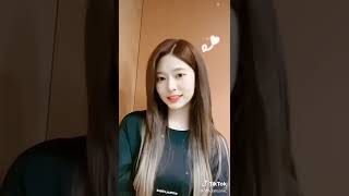 Download lagu Kim Minju - Secret Story of the Swan ( Tik Tok IZ*ONE ) mp3 Download lagu Kim Minju - Secret Story of the Swan ( Tik Tok IZ*ONE ) mp3