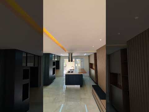 Triplex à venda em Cotia, Granja Viana, com 3 quartos, 178,69m²