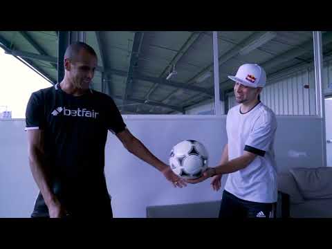 Rivaldo/Sean Garnier trick Shot