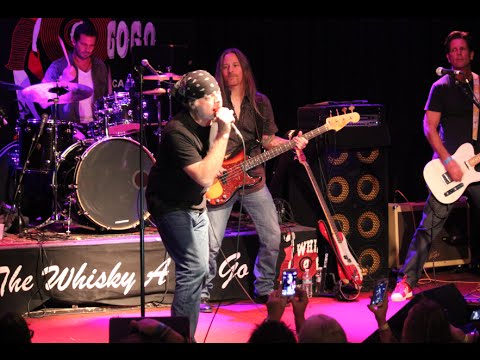 Leif Garrett performs Neil Young's Old Man Live at the Whisky a go go