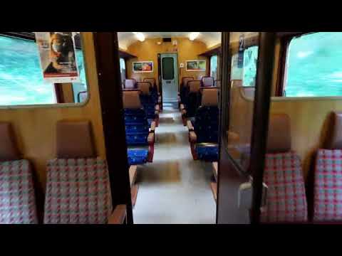 Im Triebwagen der Chemins de fer du Jura CJ/Mitfahrt zwischen Porrentruy und Bonfol JU im Innenraum