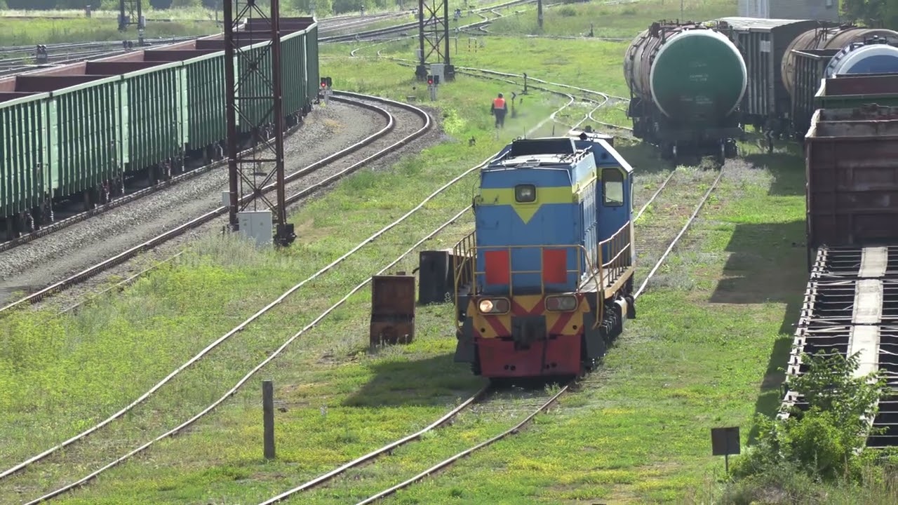 Тепловоз ТЭМ18-054 на ст. Валга / TEM18-054 at Valga station
