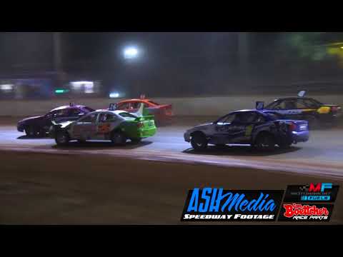 Modified Sedans: Peter Gray and Russell Harris - Maryborough Speedway
