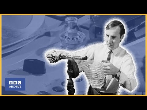 1968: The RADIOPHONIC WORKSHOP make the SOUNDS OF A SPACESHIP | Tom Tom | Retro Music | BBC Archive