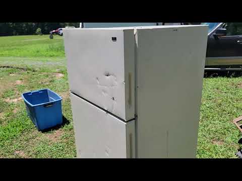 How to Field strip a Refrigerator for Scrap Goodies. Its so easy. #howto