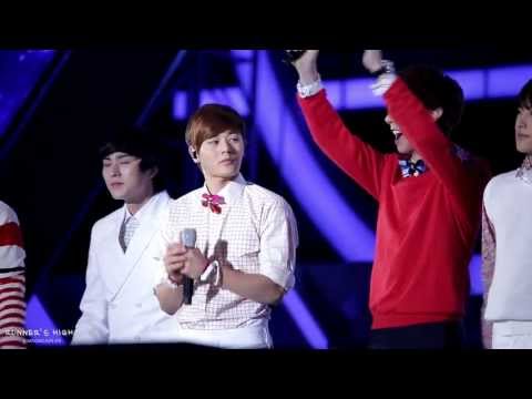 [Fancam]130511 ZE:A Dongjun - 짧은 인사 (2013 Dream Concert)