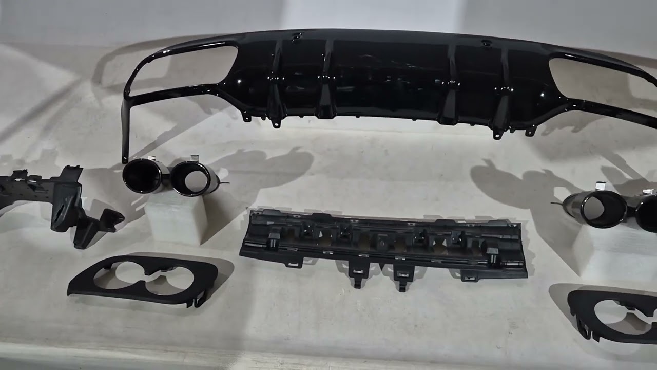 Mercedes C-сlass W205 2014-2021 гг. Задний диффузор с насадками на выхлоп (для Coupe Design AMG43) Video 2