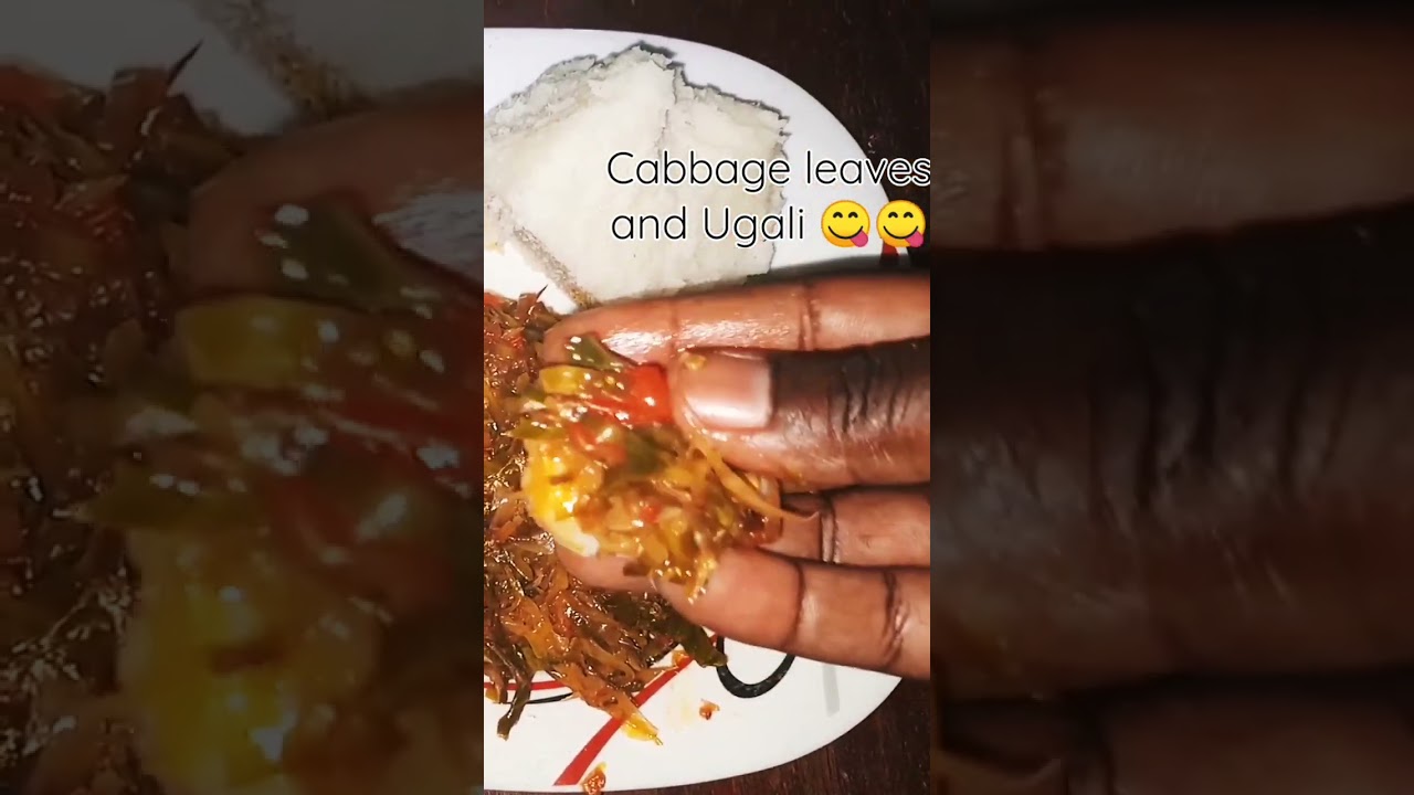 Cabbage Leaves And ugali, kindly don't throw Away The leaves. It's delicious 😋