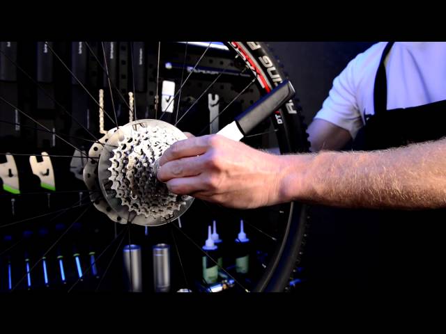 Видео о Ключ-хлыст Birzman 8-11 speed Chain Whip