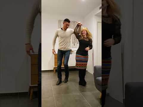 Ginesa y Aaron - El familión - Casino Bien Formado