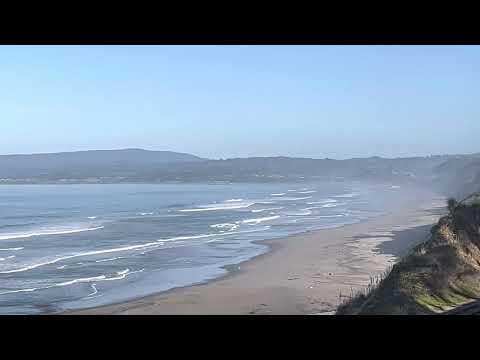 4/10/23 0830 surf check. Tide is a bit weird. A bit of a swell has shown up.