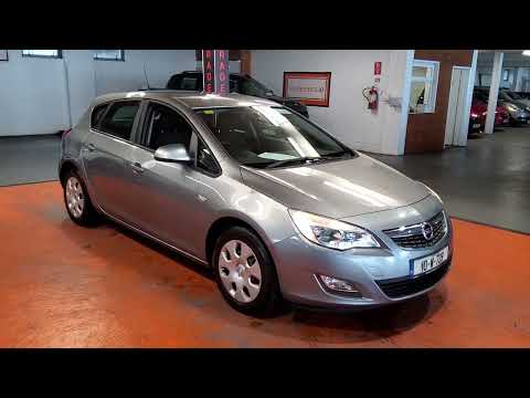 Opel Astra 2010 - Image 2