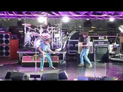 PEARL JAM : "Unknown Thought" : Universal City / Los Angeles, CA (Oct 6, 2009)