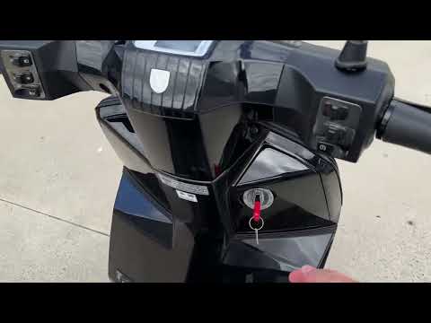 2025 Lambretta X300 GP 4K 60Fps walk round.