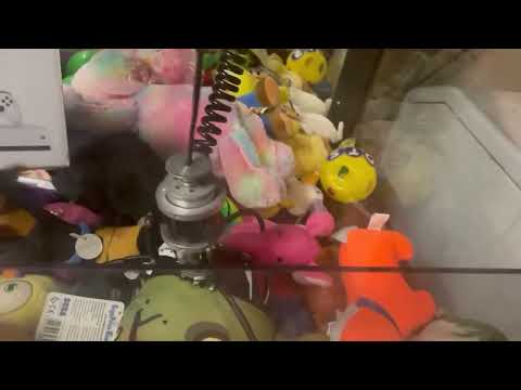 Pinnacle Claw Machine video filmed by Timmy Claw Machine