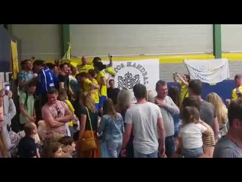 Feestje Aristos na overwinning tegen Havas