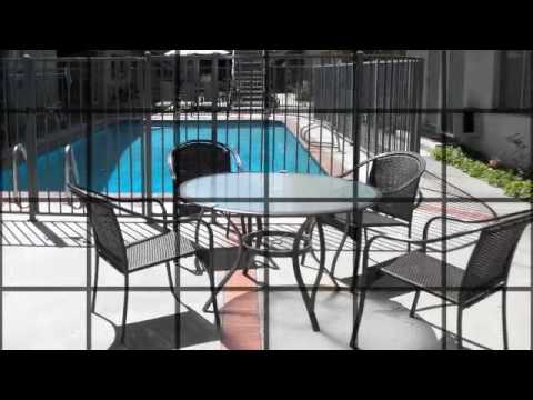 18631 Burbank, Tarzana, CA