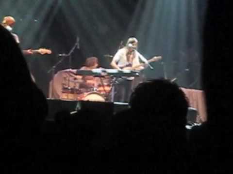 Holly Miranda (Opening for Tegan and Sara) - Tower Theatre 02-16-10 - Joints