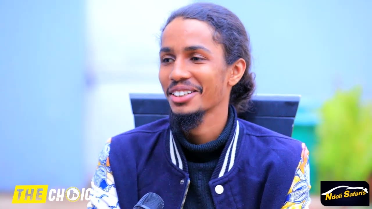 Papa wanjye ndamwanga|Ninjye muzungu ukennye|nsigaye nkora ubukarani nari ntunzwe n’amafi n’inkoko