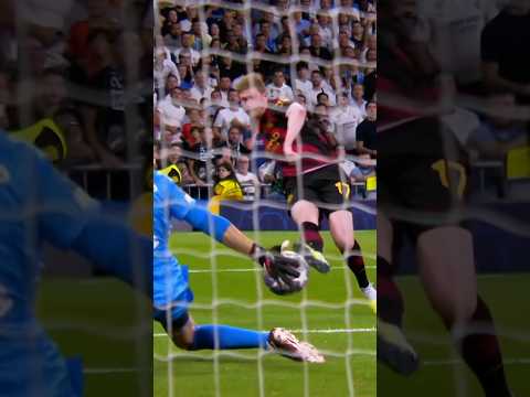 When De Bruyne met Courtois! ⚔️