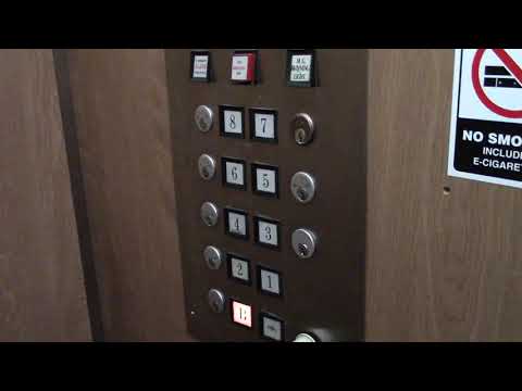 US / Kieckhefer Traction Elevator @ Lynne Tower in La Crosse, WI