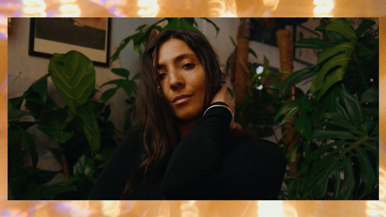 Hugh Hardie - Dream In Green (feat. Zoe Kypri) Official Video