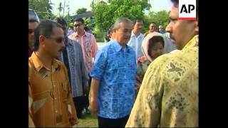 Download lagu FILE Prime Minister's wife Endon Mahmood dies mp3
