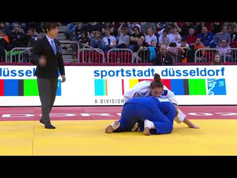 Vanessa Mballa vs Ivana MARANIC