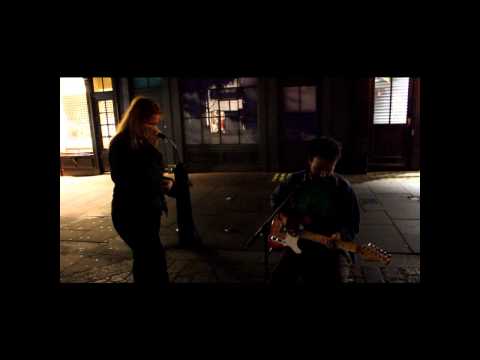 Emma Wilson Sings Summertime with Busker in Covent Garden August 2012