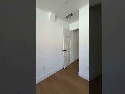 1827 N Wilcox Ave - Now Offering a $500 Look & Lease Credit on Select Units! property video