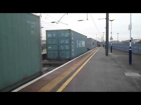 EWS class 66 passes Newark Northgate with a 1 tone 24/11/12