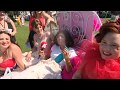 Pussy grabs back: feministische burlesqueshow op Uitmarkt