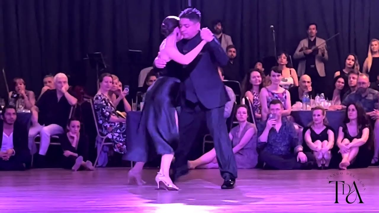 Agustina Piaggio and Carlitos Espinoza - Buenos Aires #tango