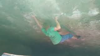 Video thumbnail: The left hand of Darkness, 8a+ (low). Magic Wood