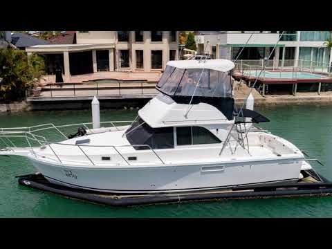 2003 Caribbean 35 Flybridge Cruiser