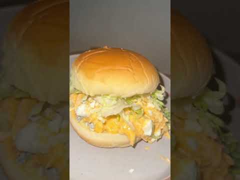 Crockpot Buffalo Chicken Sliders