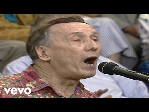 Bill & Gloria Gaither - We've Come This Far By Faith [Live] ft. Henry Slaughter, Hazel Slaughter