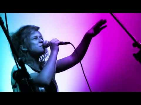 Addicted Kru Sound (B)  AKS ,  featuring Sela SUE  (B)