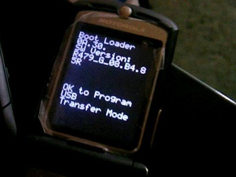 Installing A DRM Set Into A Motorola RAZR V3i