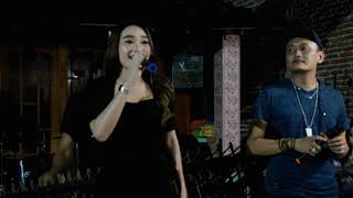 Download lagu Difarina Indra feat anker percussion (angklung) -PELAS TERI mp3