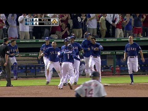 Andrus hits a walk-off single in the ninth