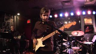 Eric Johnson plays with Les Pauls Trio at th Iridium Jazz Club (Paperback Writer).m2t