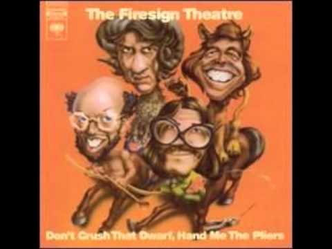 Don't Crush That Dwarf, Hand Me the Pliers Side 1